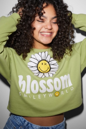 Light Green C&A Clockhouse Cropped Smileyworld® Women's Sweatshirts | IHZQK-7596